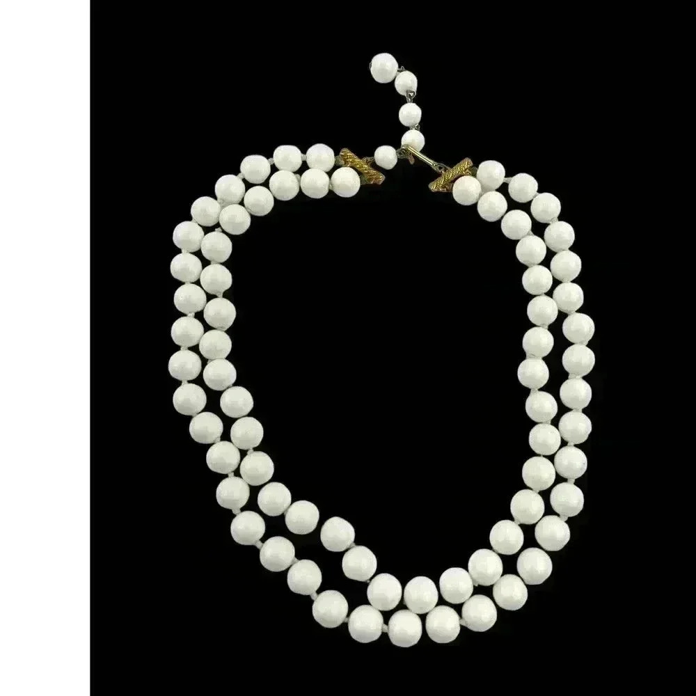 VTG White Bead Layered Necklace Gold Tone Elegant Style 16"